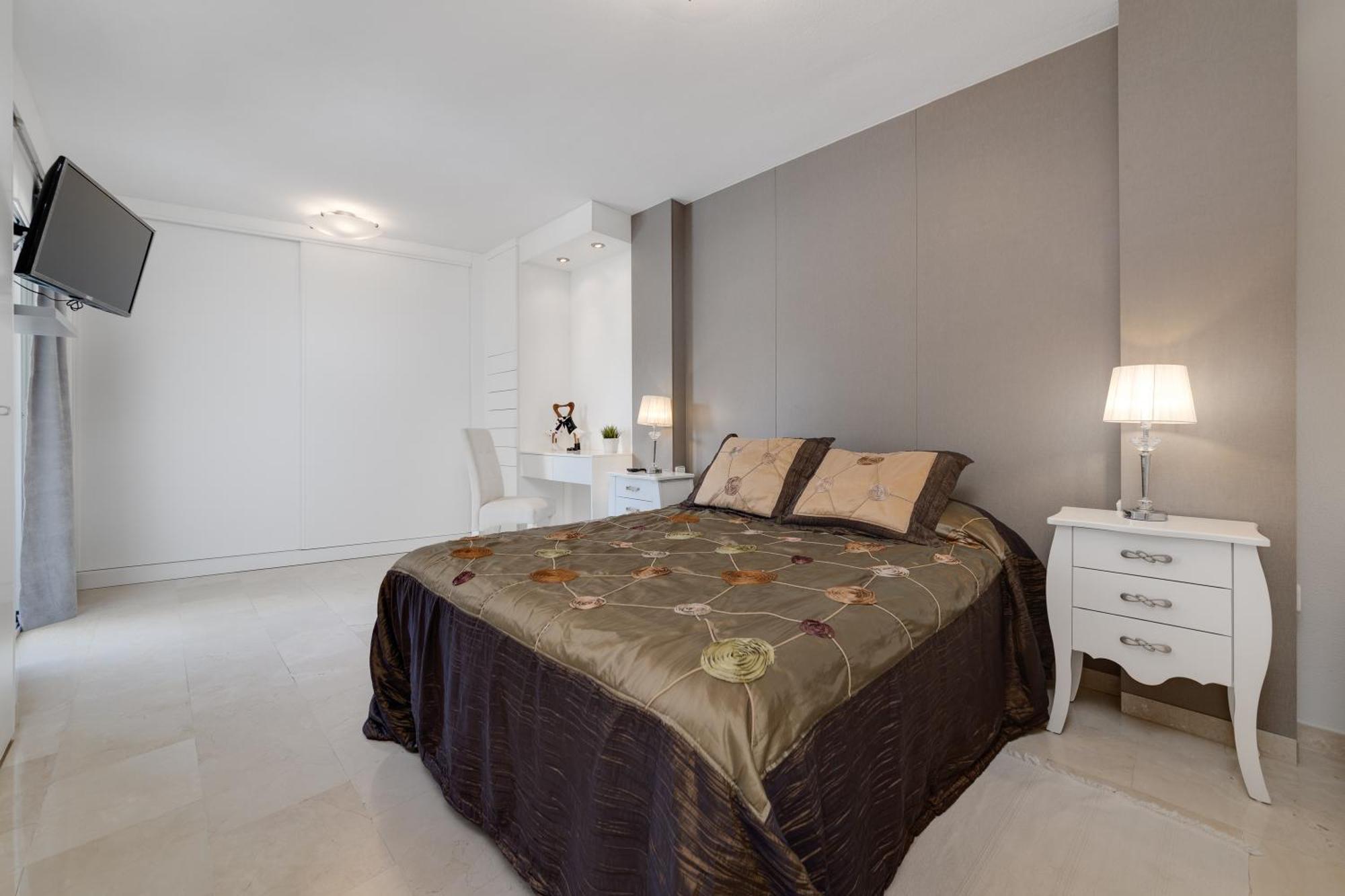 Oasis Apartment